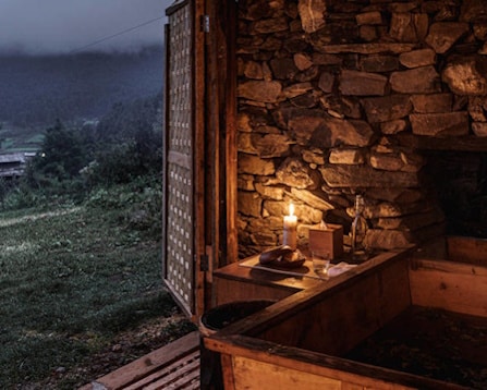 On a luxury Amankora 10 night journey you can enjoy a hot stone bath.