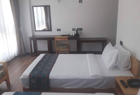 Hotel River Lodge Twin Share Room